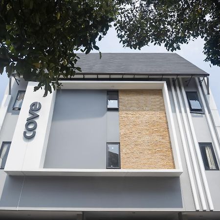 Cove Urooms Panglima Polim Jacarta Exterior foto